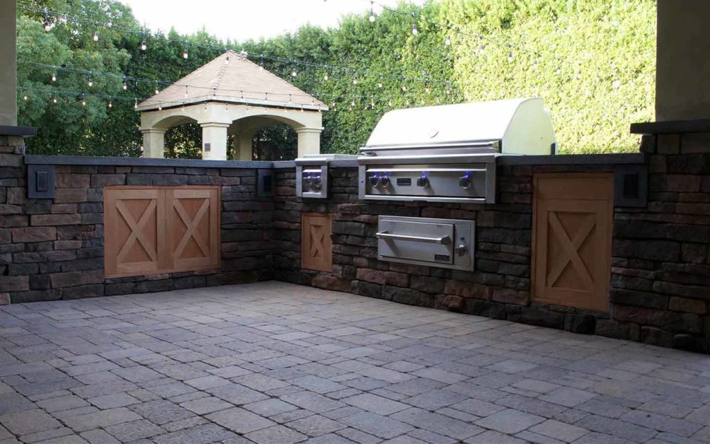 Olmos landscape bbq islands with stone and pavers