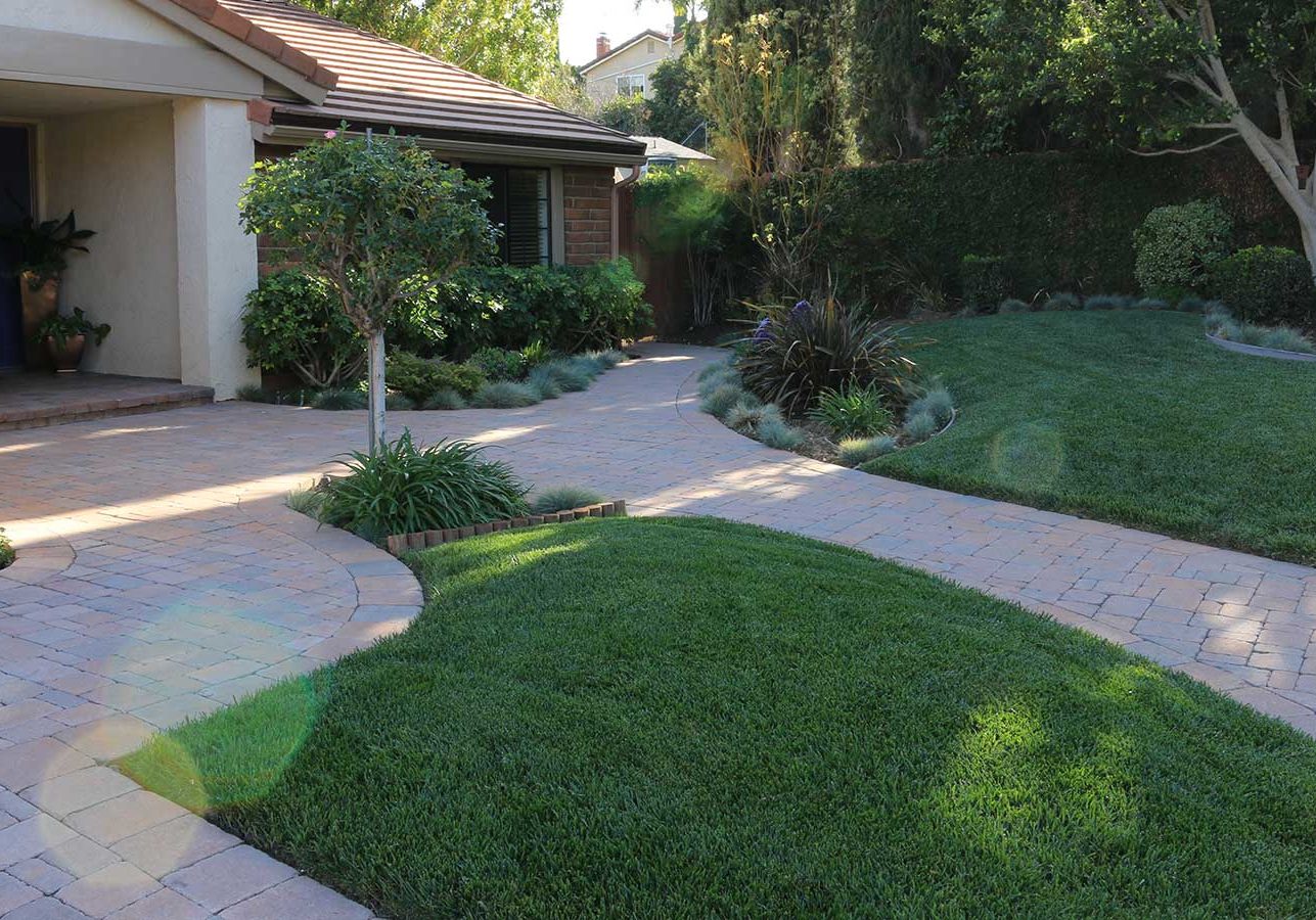Landscape Maintenance Services for homes in Sherman Oaks Encino Studio City and Northridge