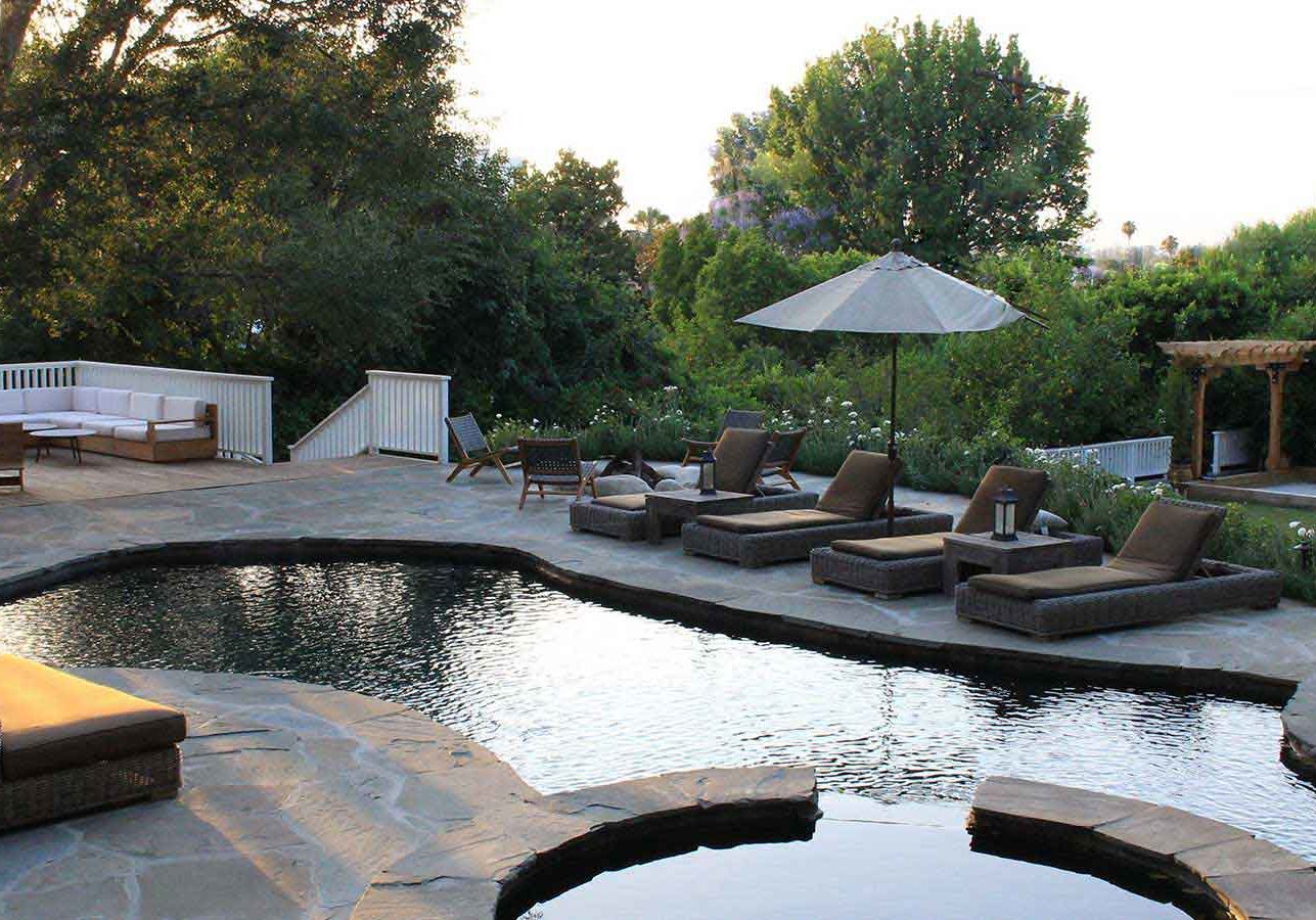 Olmos pools and spas decking installation for Sherman Oaks and also serving Encino, Studio City and Northridge